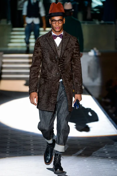 Look 23